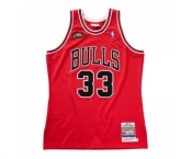 Men's Chicago Bulls #33 Scottie Pippen Red 1997-98 Finals Throwback Stitched Basketball Jersey