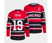 Men's Chicago Blackhawks #19 Jonathan Toews Red Black 2022 Reverse Retro Stitched Jersey