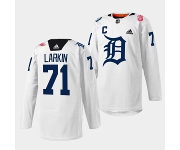 Men's Detroit Red Wings #71 Dylan Larkin White 2023 Stitched Jersey