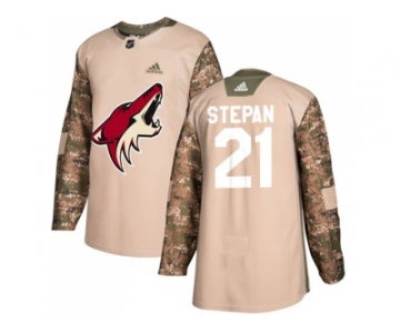 Men Adidas Phoenix Coyotes #21 Derek Stepan Camo Authentic 2017 Veterans Day Stitched NHL Jersey